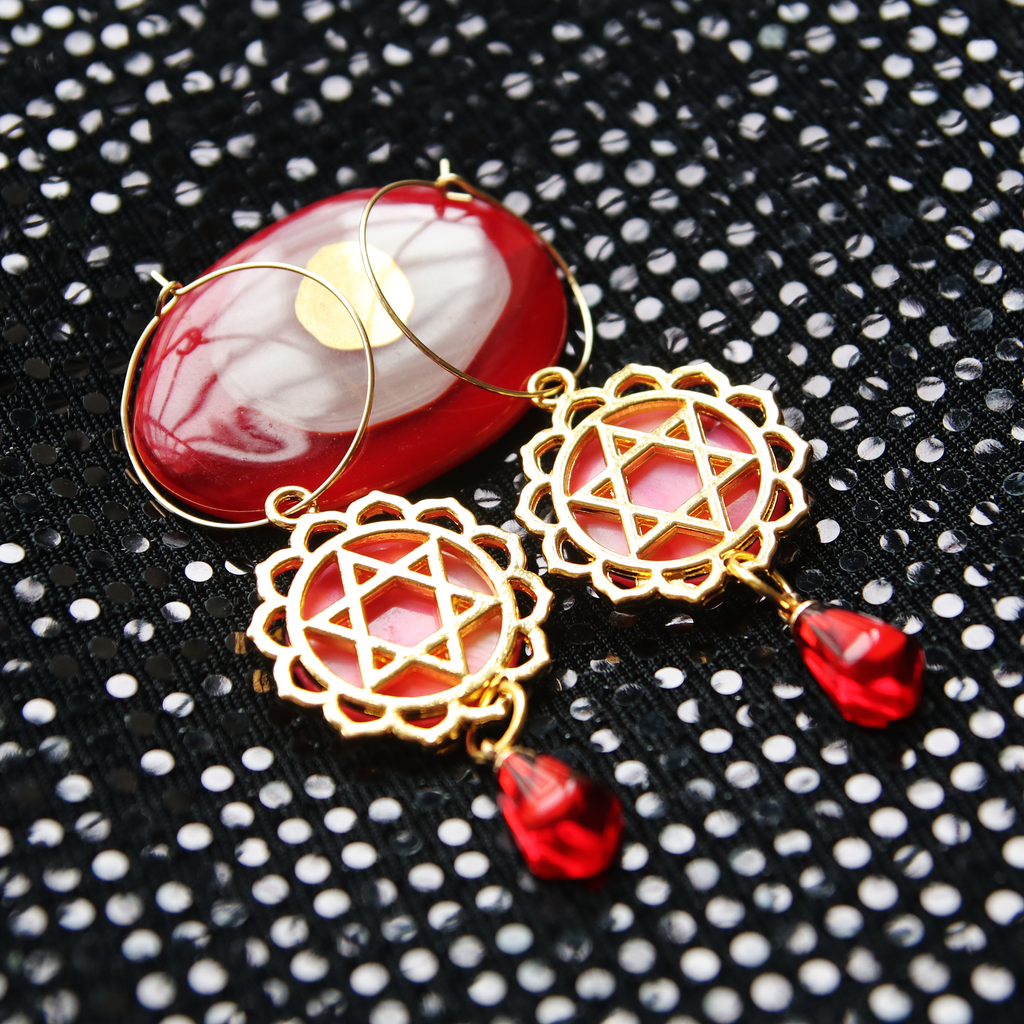 Reversible Pink Shell and Pomegranate Seed Gold Magen David Earrings