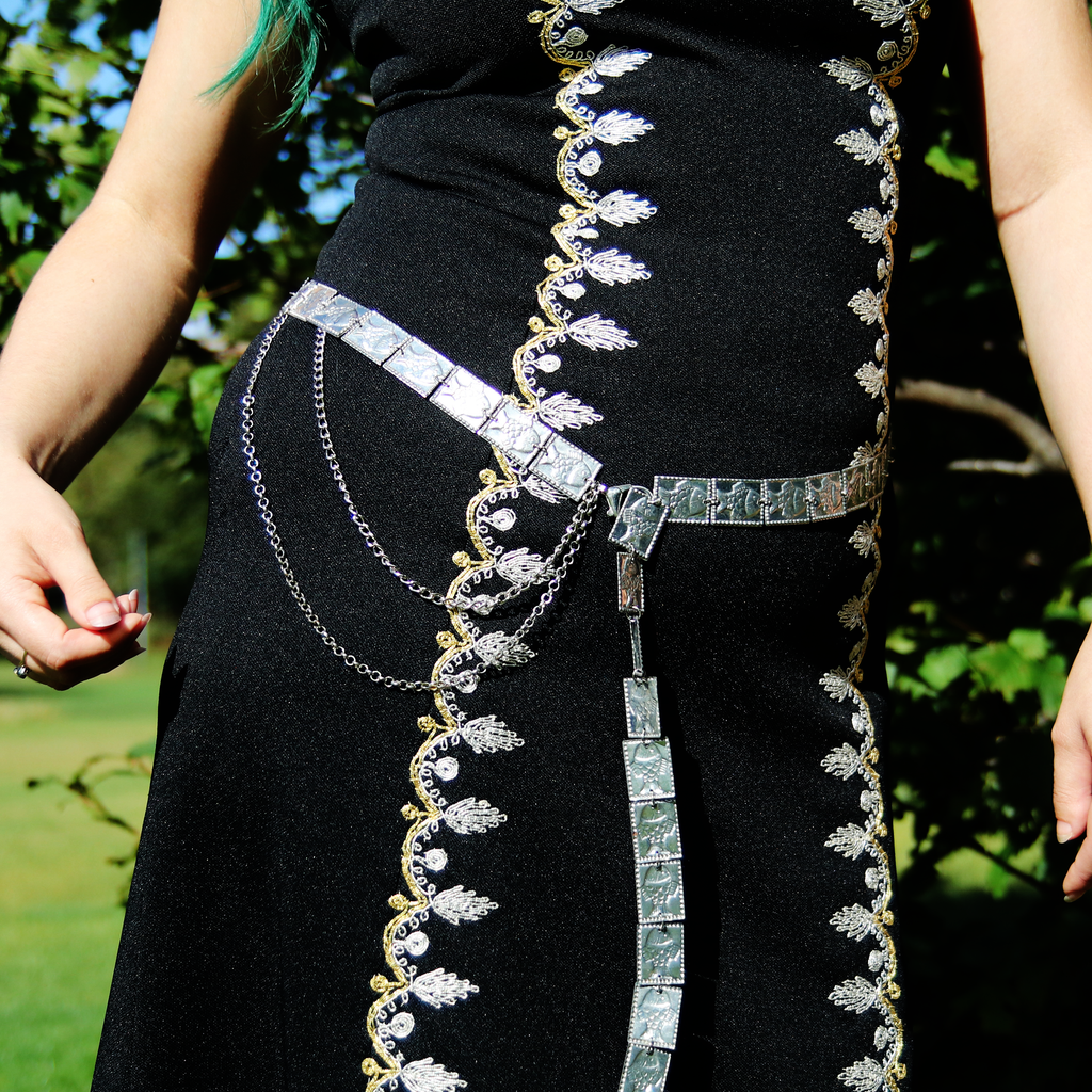 Regal Medieval Silver Fish Belt