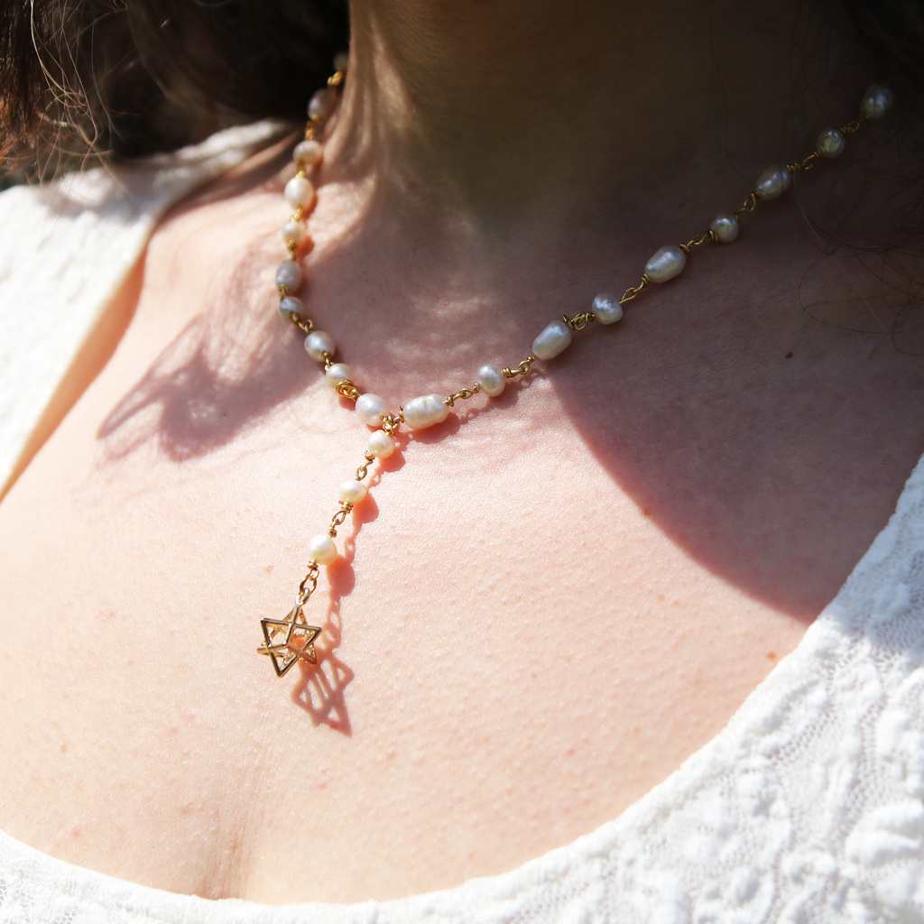 Gold 3d Magen David Merkava beaded pearl drop necklace